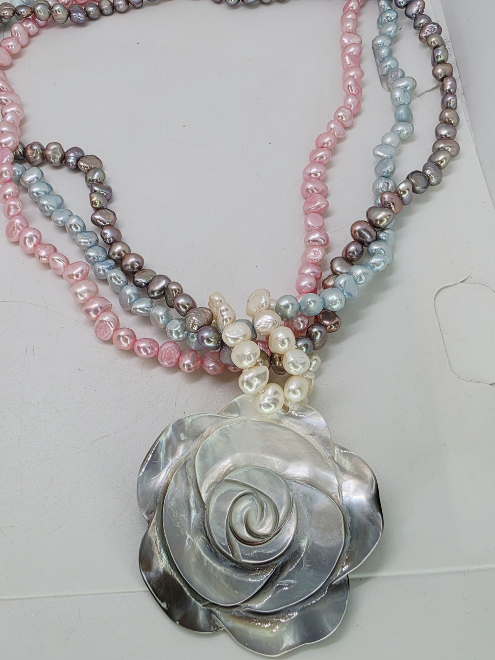 Vtg Sterling Multi-Strand Freshwater Pearl Necklace Carved Mother of Pearl Rose